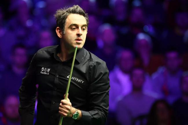 更是对他对 更是对他对